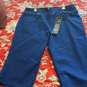 DG2 by Diane Gilman Women's Navy Capris